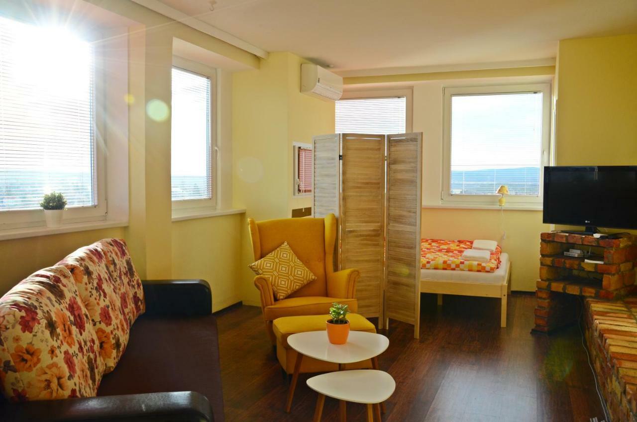 Panorama View Family Apartment Veszprem Ngoại thất bức ảnh